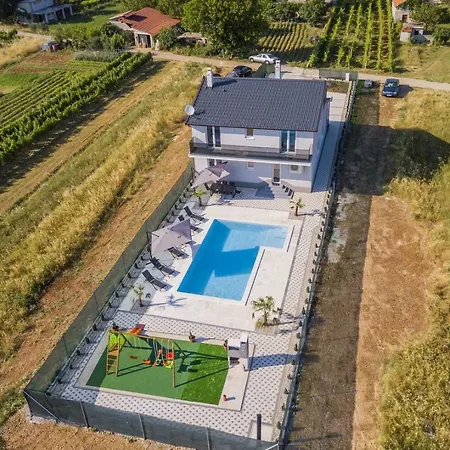 Ctim249/ Modern Decorated With Private Pool